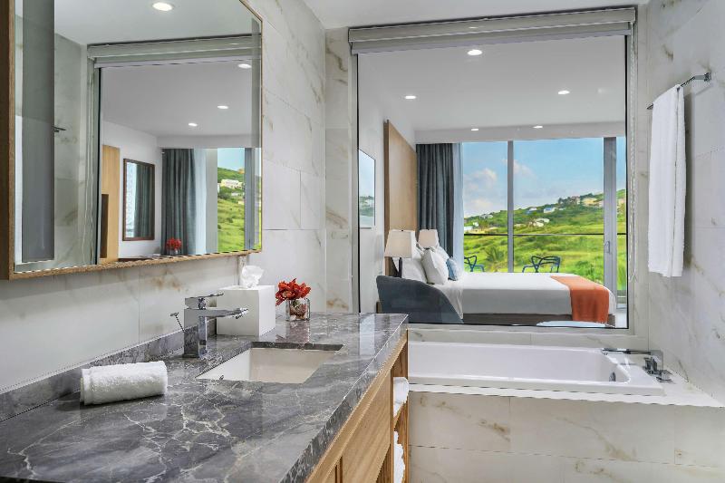 اتاق استاندارد با تخت بزرگ, Koi Resort Saint Kitts, Curio Collection By Hilton