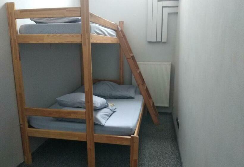 اتاق استاندارد, Go Hostel Rewolucji