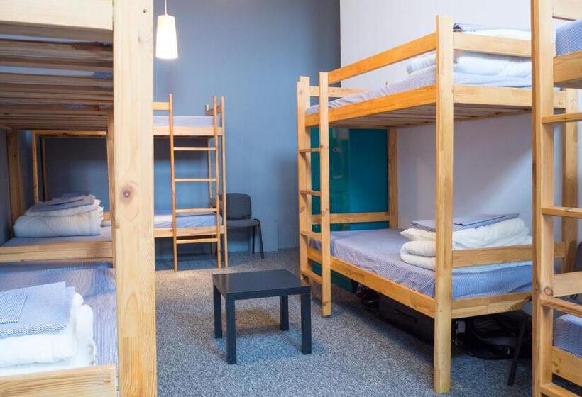 Кровать в Общей Комнате, Go Hostel Rewolucji