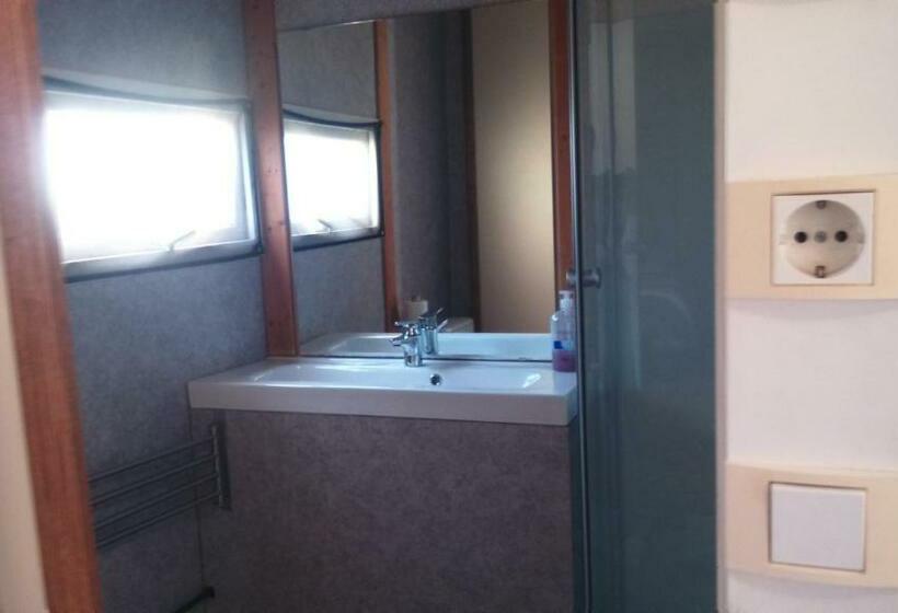 带2个卧室的标准洋房, La Masia