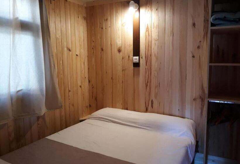 带2个卧室的标准洋房, La Masia