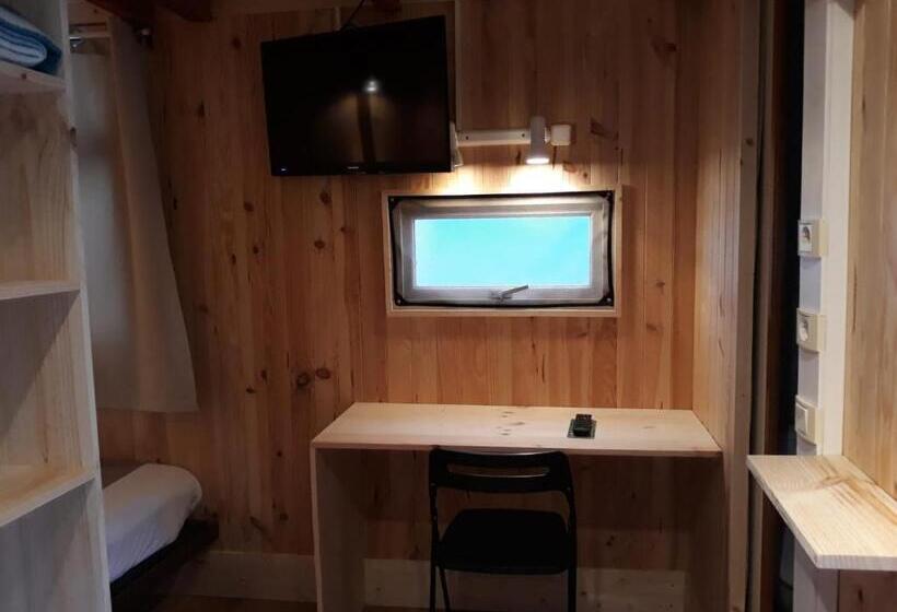 带2个卧室的标准洋房, La Masia