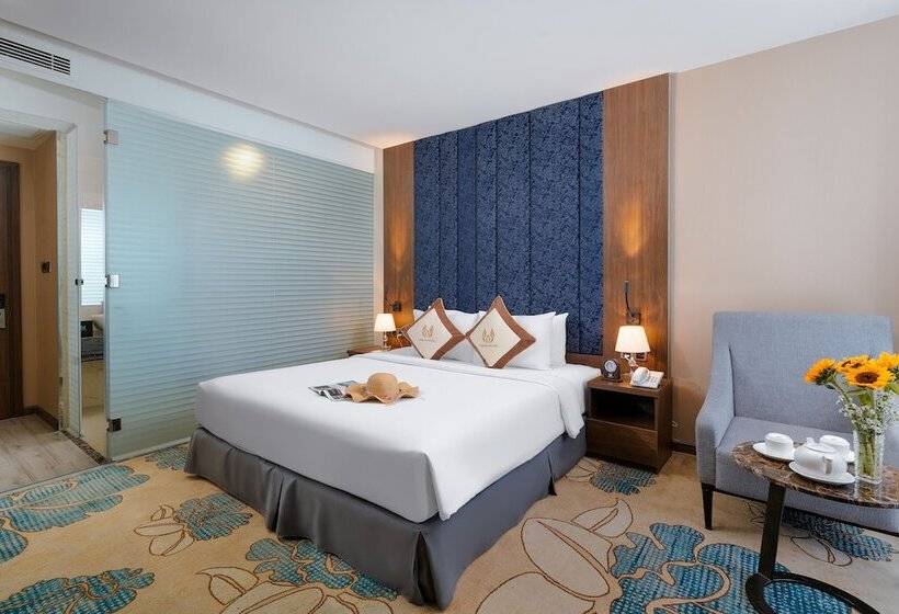 اتاق لوکس با چشمانداز دریا, Vesna Hotel Nha Trang