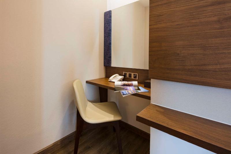 اتاق سوپریور, Vesna Hotel Nha Trang