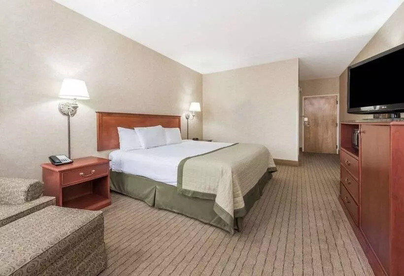اتاق استاندارد برای معلولان, Baymont By Wyndham Indianapolis South