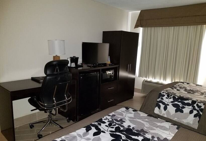 带2个双人床的标准工作室, Sleep Inn Destin Near Miramar Beach