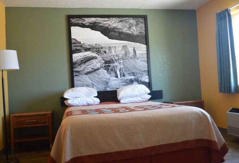 סוויטה, Super 8 By Wyndham St. George Ut
