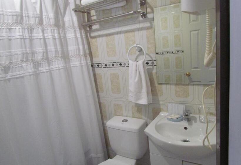 标准间, Hostería Antupirén