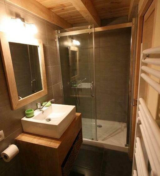 חדר משפחתי, Domaine Des Brouilles