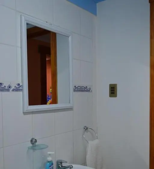 浴室共有ファミリールーム, Hostal Aventura Austral