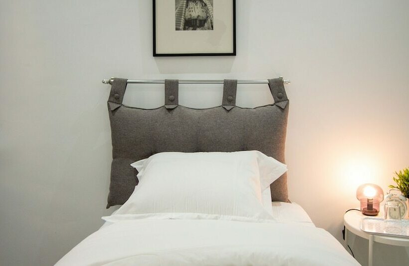 اتاق استاندارد یک نفره, Hôtel Royal Urban Concept