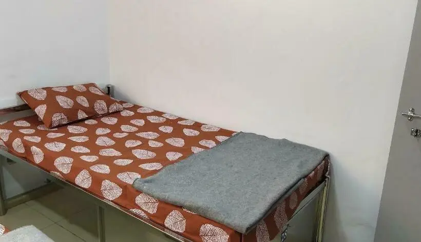 エコノミールーム, Shiv Sai Dormitory