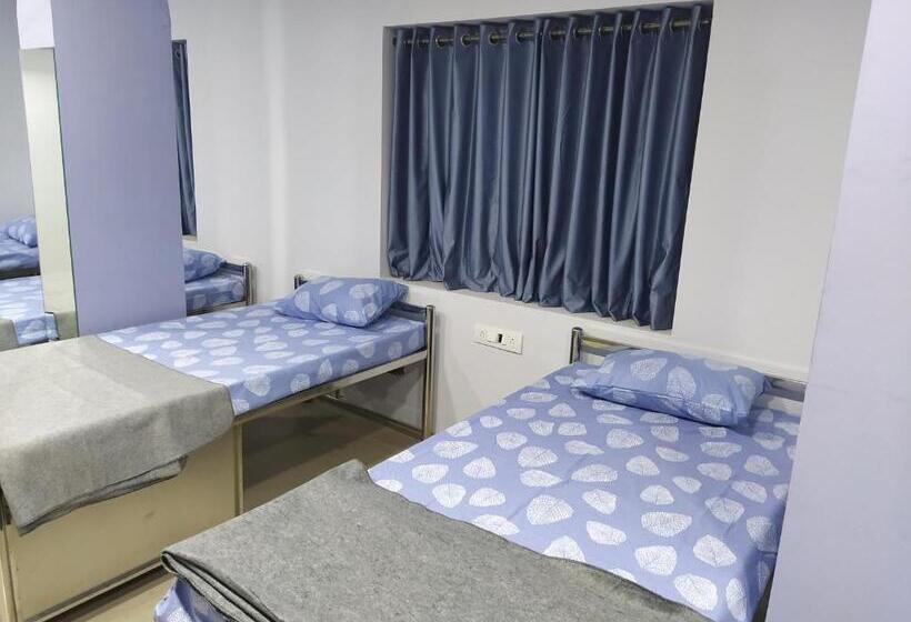 Vuode Makuusalissa, Shiv Sai Dormitory