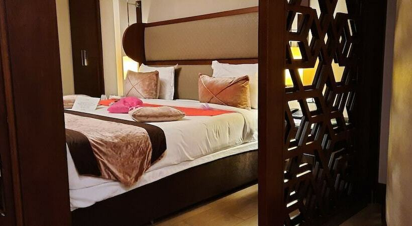 سوییت جونیور, Azdif