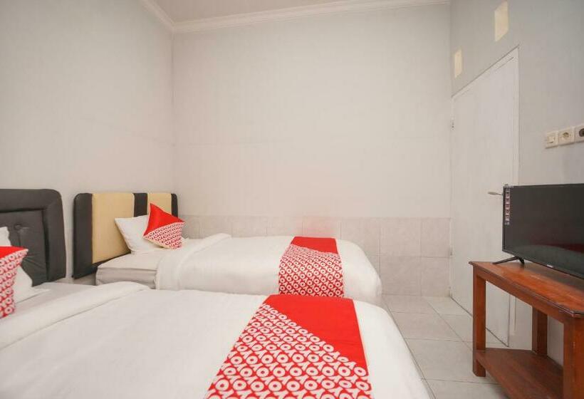 Номер Стандарт, Oyo 2937 Nindy Homestay 2