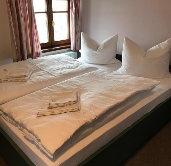 スタンダードルーム, Auersberg Haus