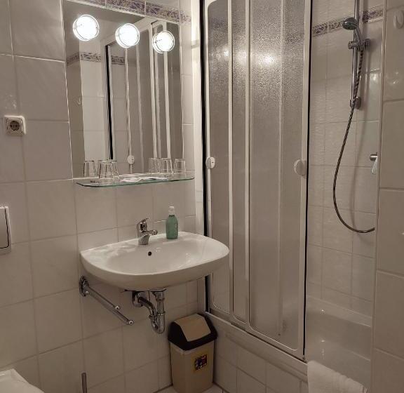 スタンダード４人部屋, Auersberg Haus