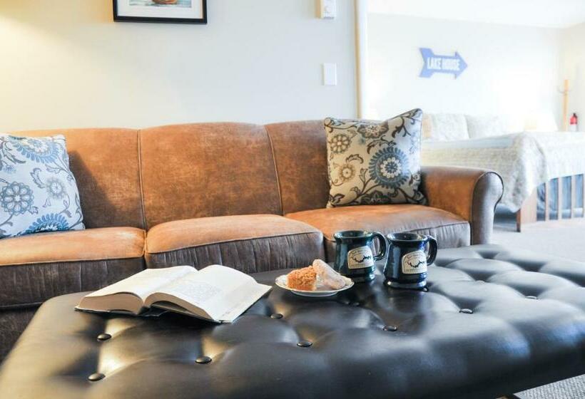 Номер Стандарт, East Shore Lodging