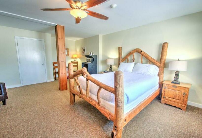 Номер Стандарт, East Shore Lodging