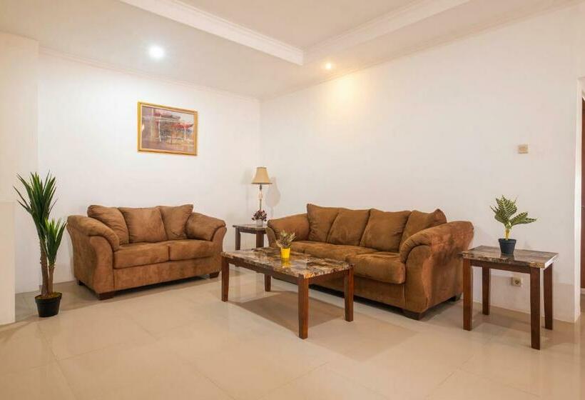 Номер Стандарт, Reddoorz Near Exit Toll Moh. Toha