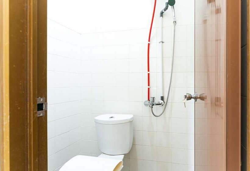 标准间, Reddoorz @ Urip Sumoharjo Solo