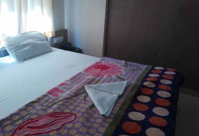 豪华房间, Green Gate Digha