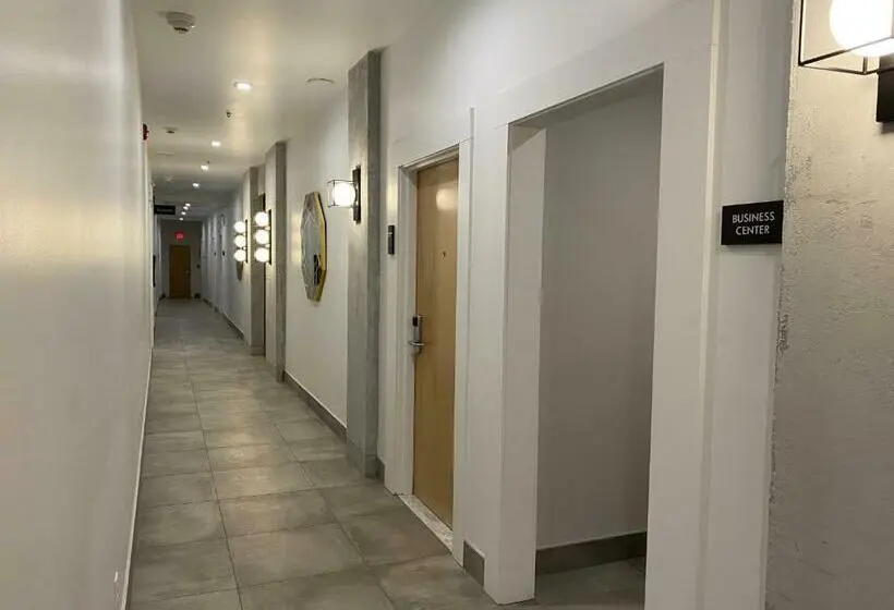 身障者適用キングサイズベッドルーム, Lake Placid Inn Boutique