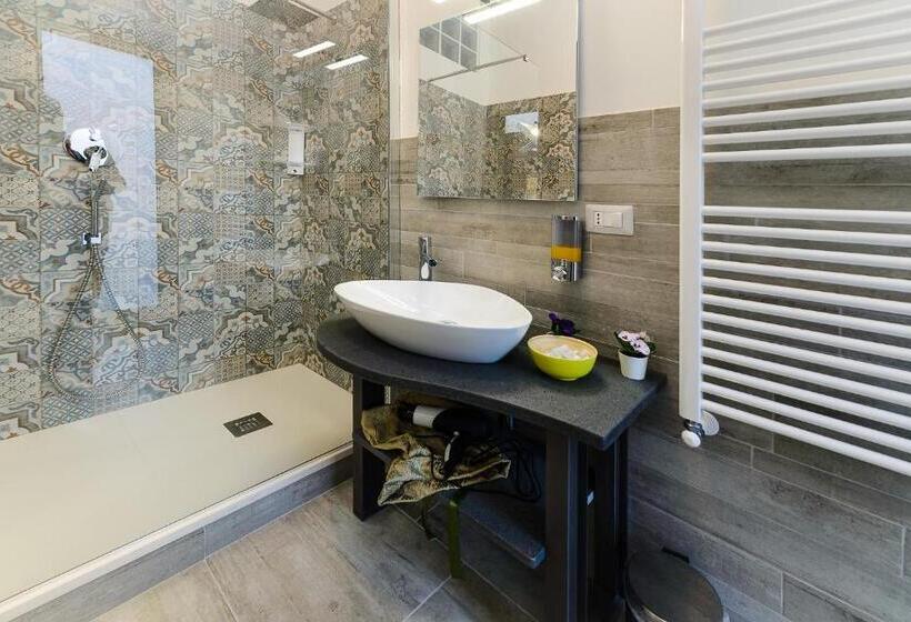 غرفة ديلوكس, Fantastic Dream