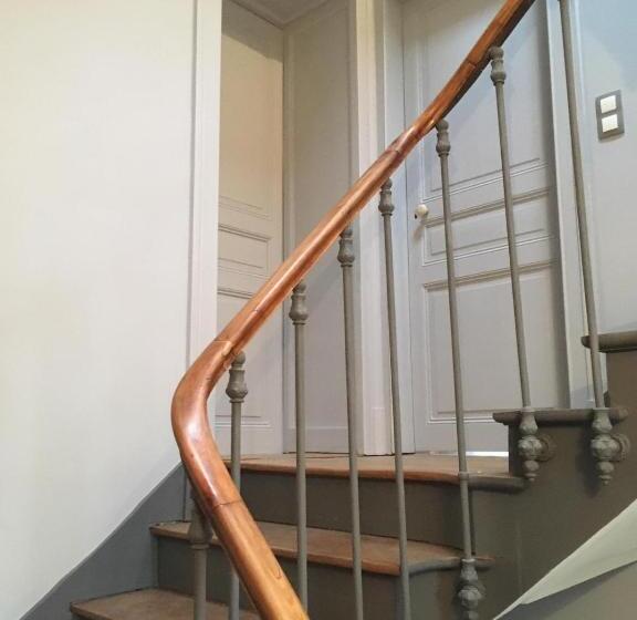 Cameră Standard, L'echappée Belle