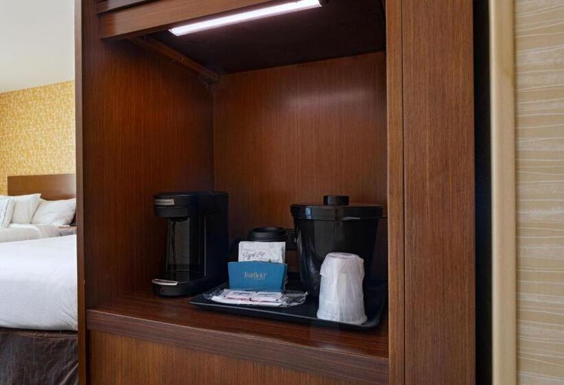 מיטת קינג בסוויטה, Fairfield Inn & Suites Houston Richmond