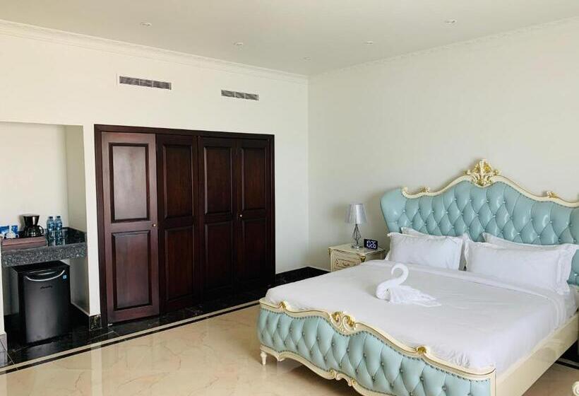 جناح جونيور مطلّ علي البحر, Golden Bay Belize