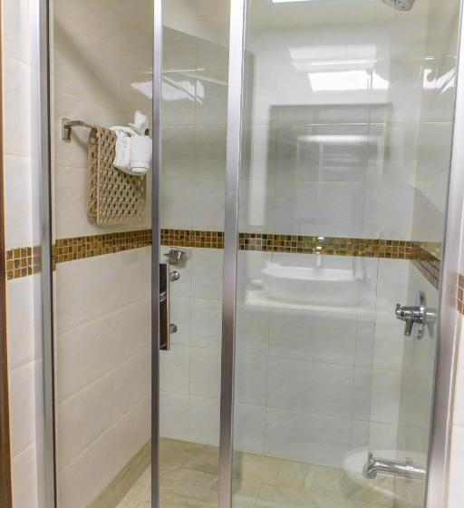 غرفة قياسية مطلّة علي البحر, Golden Bay Belize