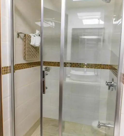 اتاق استاندارد با تخت بزرگ, Golden Bay Belize