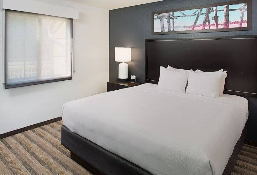 Люкс 2 Спальни, Hyatt House Dallas Las Colinas