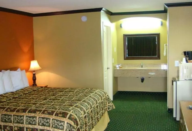 اتاق لوکس با تخت بزرگ, Sunset Inn Lake Oroville