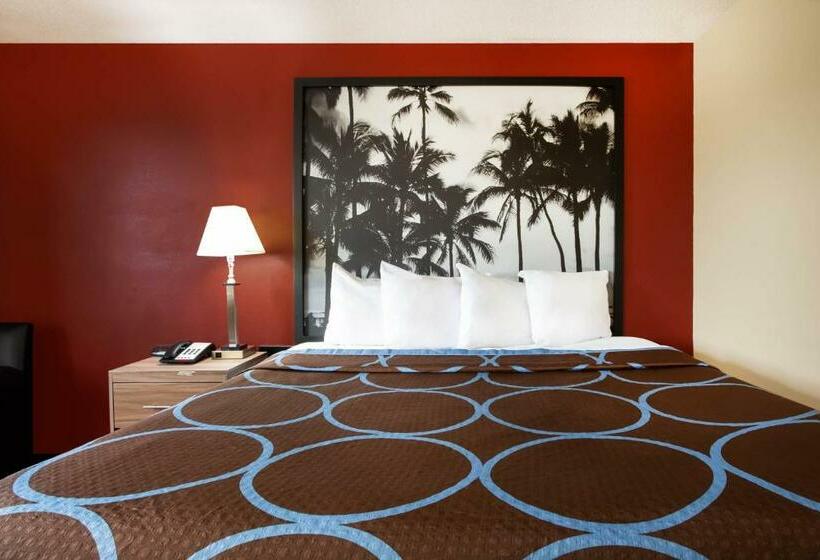 스탠다드 룸 킹사이즈 침대, Super 8 By Wyndham Chester/richmond Area