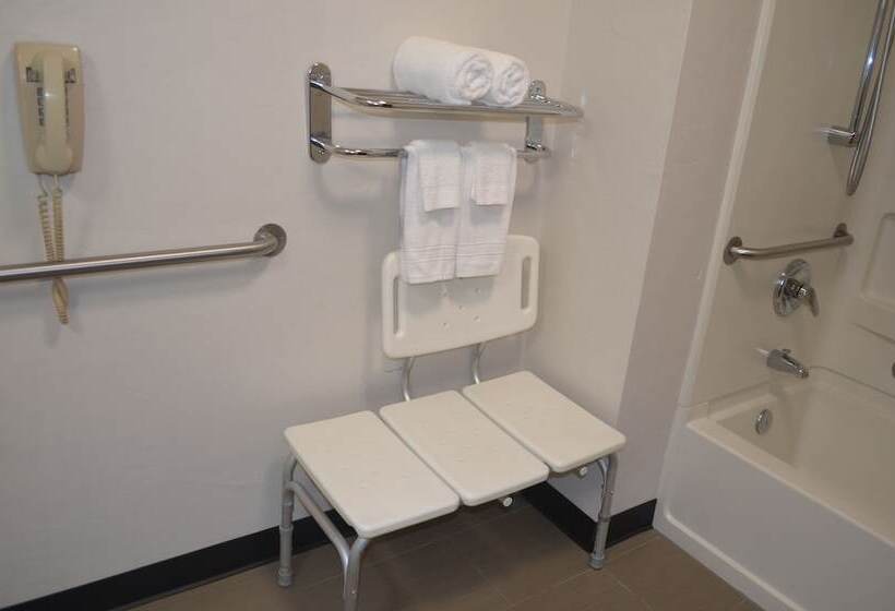 غرفة قياسية لذوى الاحتياجات الخاصة, Super 8 By Wyndham Roseburg