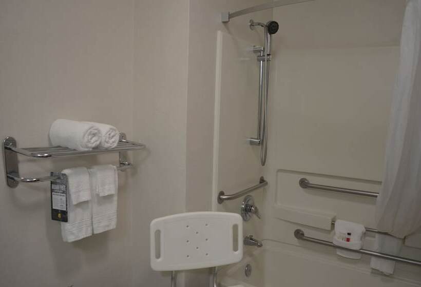 غرفة قياسية لذوى الاحتياجات الخاصة, Super 8 By Wyndham Roseburg