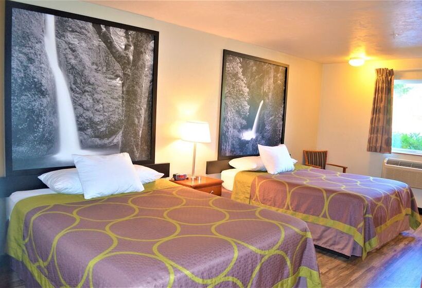 غرفة قياسية لذوى الاحتياجات الخاصة, Super 8 By Wyndham Roseburg