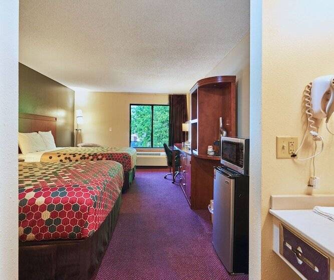 스탠다드 룸 더블 침대 2개, Econo Lodge