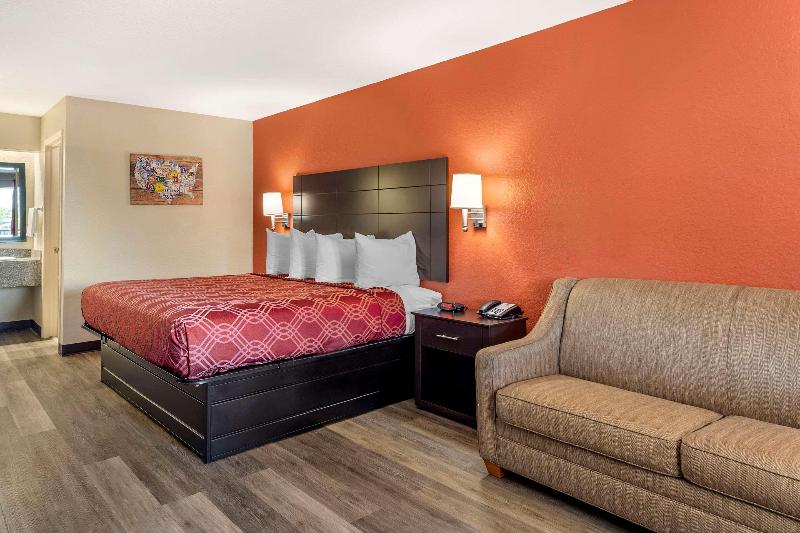 اتاق استاندارد با تخت بزرگ, Econo Lodge Near Lackland Air Force Base Seaworld