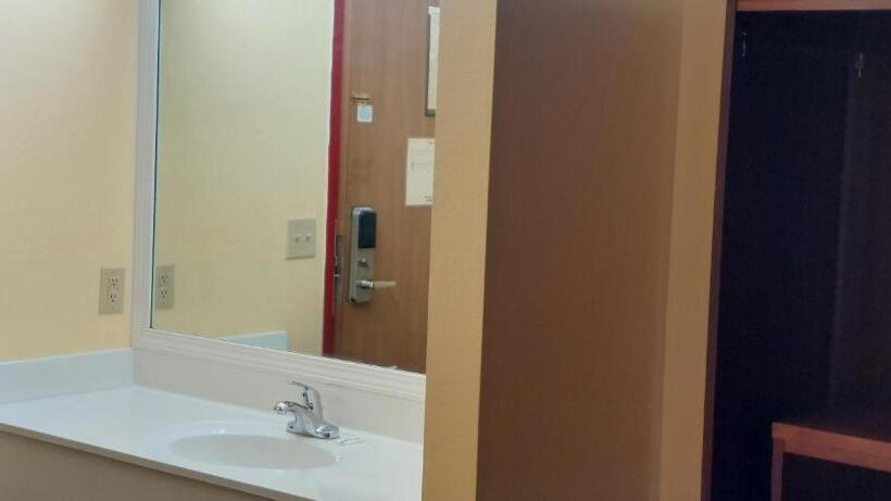 غرفة قياسية, Rosewood Inn