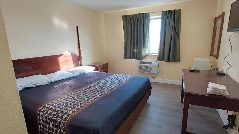 غرفة قياسية, Rosewood Inn