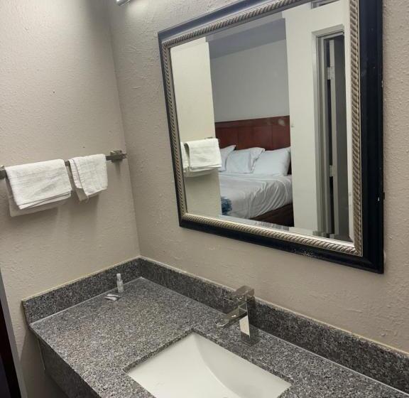 غرفة قياسية, Rosewood Inn