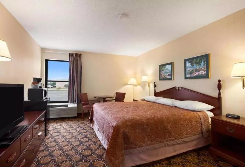 اتاق استاندارد با تخت بزرگ, Super 8 By Wyndham Evansville North
