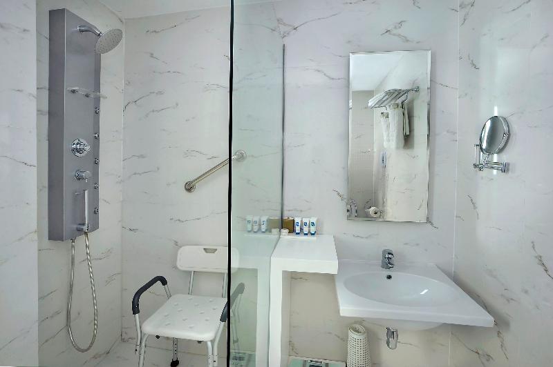 غرفة قياسية, Iron Mountain Inn & Suites