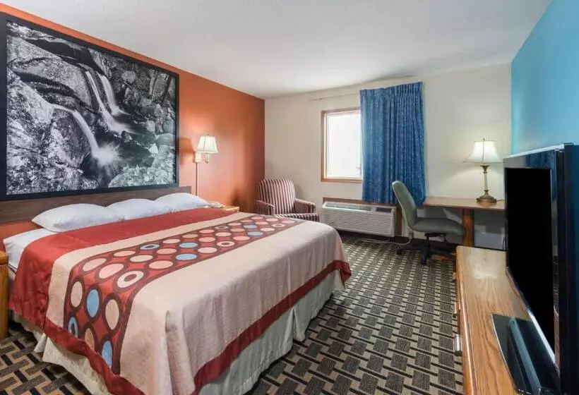 Standard-huone King-vuode, Super 8 By Wyndham Staunton