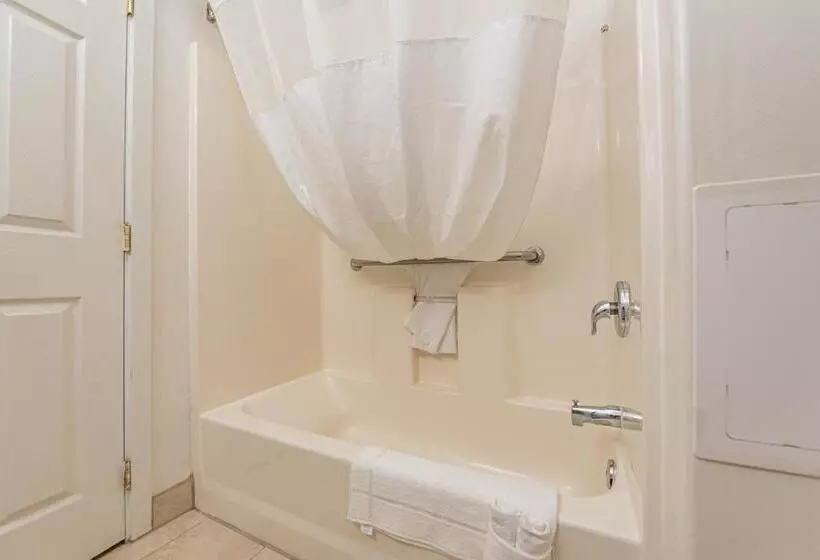 سوییت لوکس, Sundowner Motel Sequim