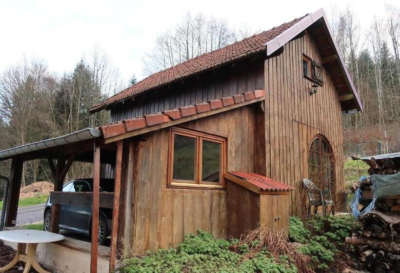 Четырехместный Номер Стандарт Вид на Сад, Chambres D Hôtes Le Chêne