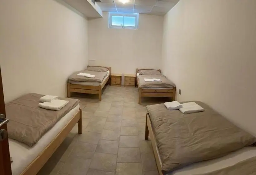 آپارتمان 1 خوابه همکف, Penzion York